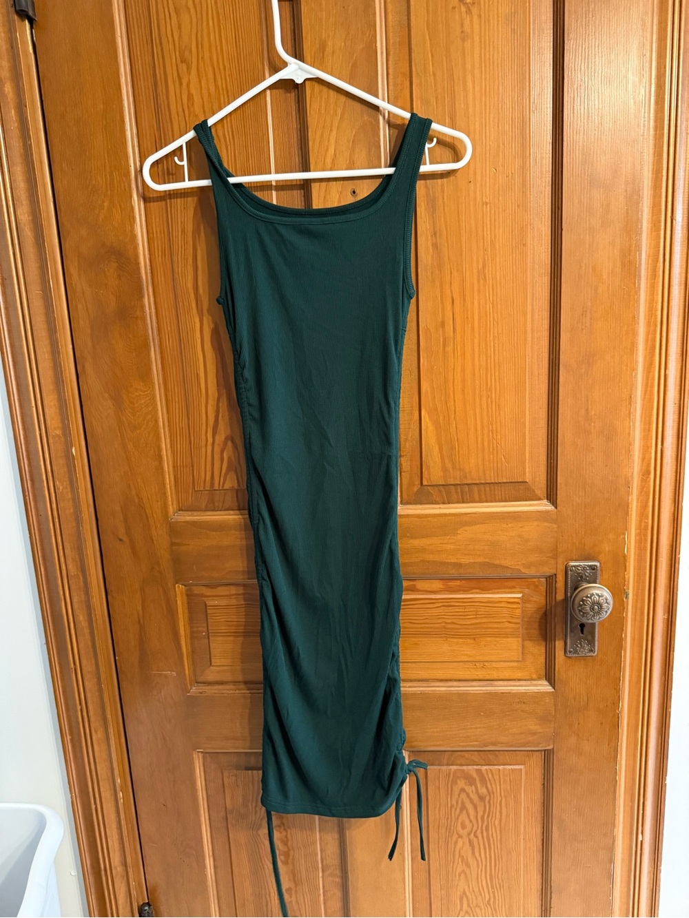 Sleeveless Green Bodycon Midi Dress - Women
